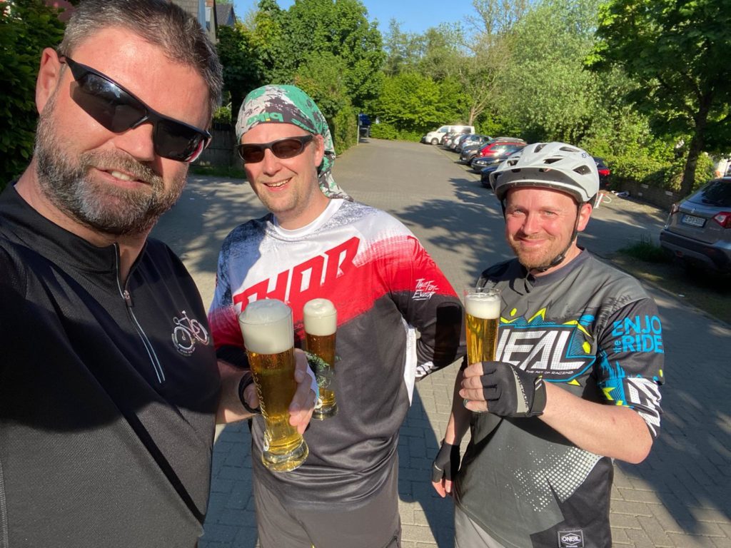 Aus eMTB wird BioMTB – ChaosRide „Deluxe“ 😁😂🙈   👉🏻   🍺➕🍦   🤷🏻‍♂️