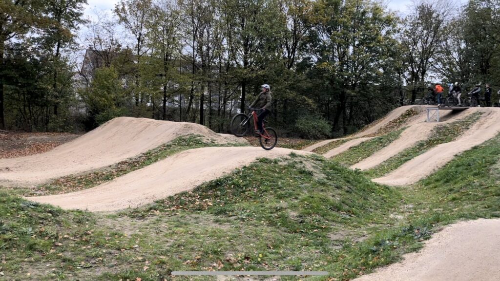 DirtPark mit FlyingFlo, J. , Beckmann und KingLoui